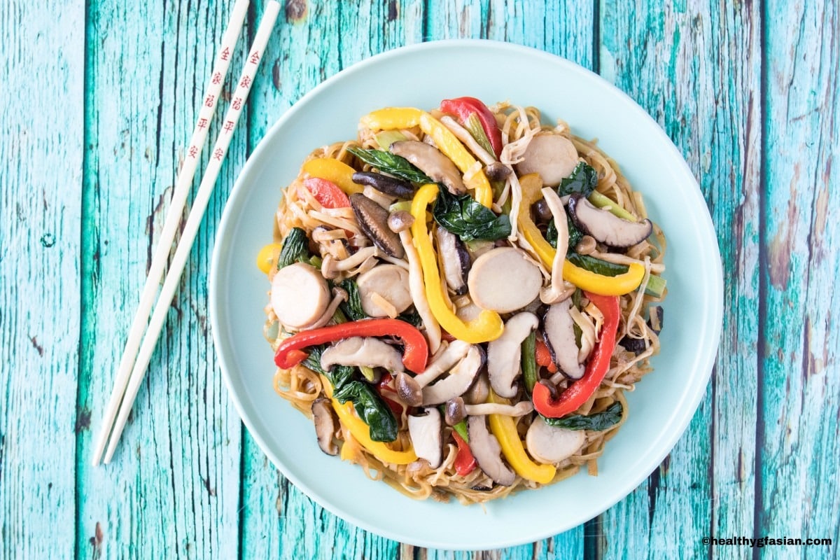 Asian Mushrooms and Vegetables Stir-Fry Noodles Gluten Free